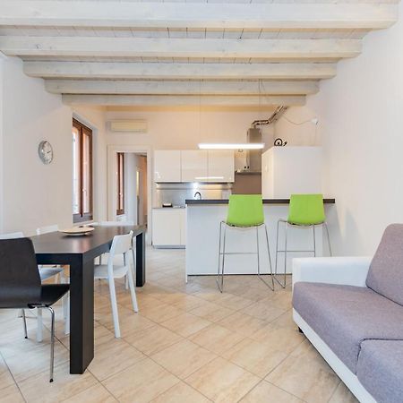 Trilocale Rua Sovera 85 - F&L Aparment Brescia Eksteriør bilde