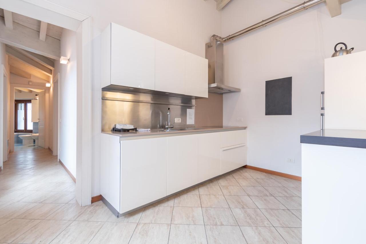 Trilocale Rua Sovera 85 - F&L Aparment Brescia Eksteriør bilde
