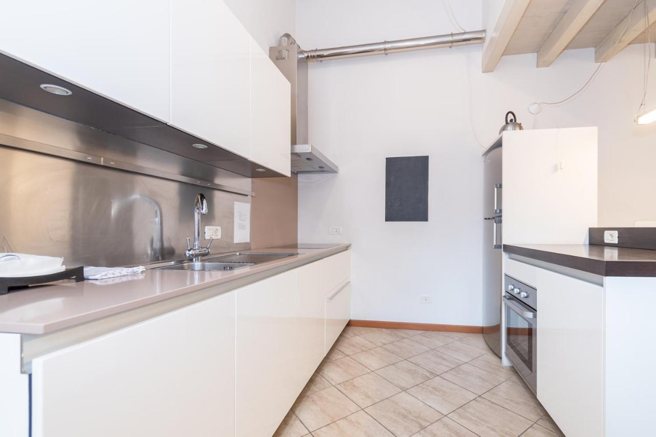 Trilocale Rua Sovera 85 - F&L Aparment Brescia Eksteriør bilde