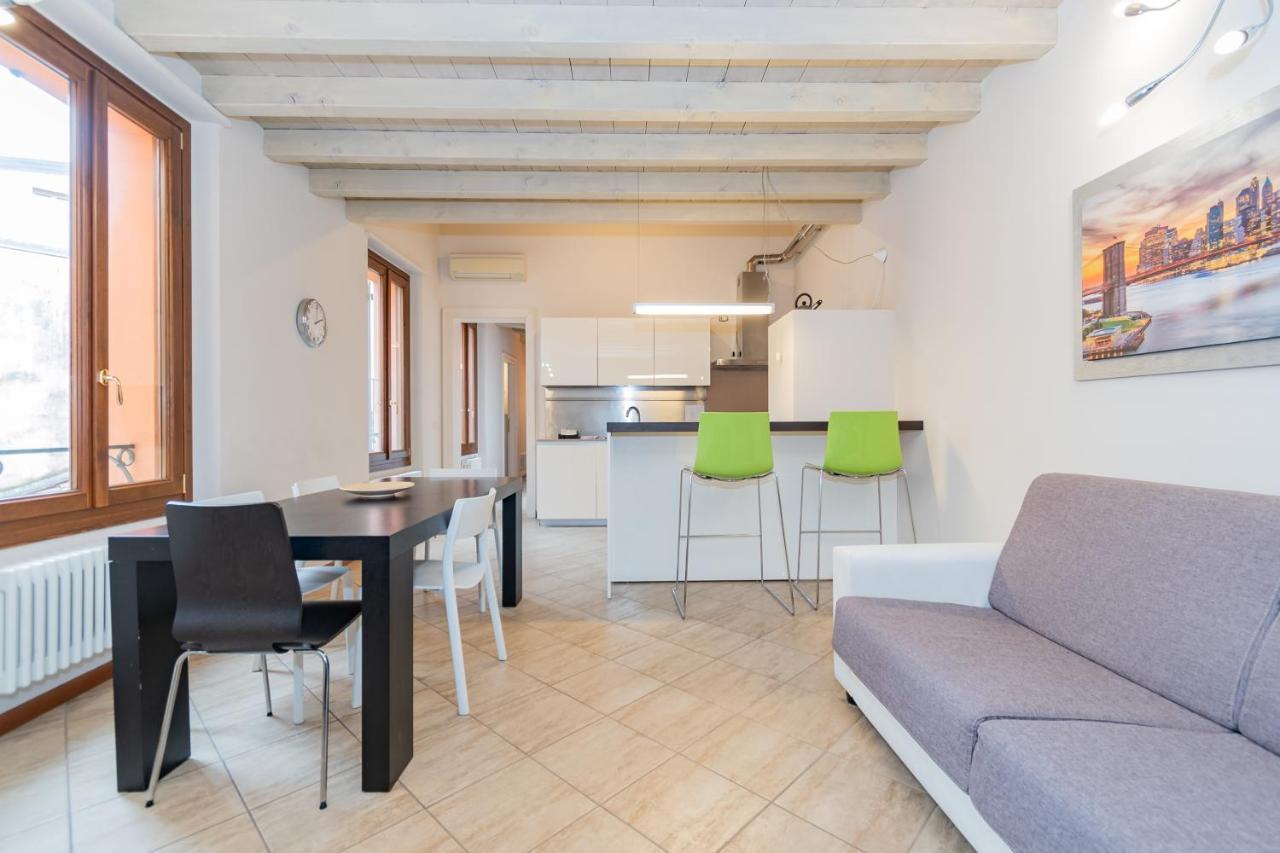 Trilocale Rua Sovera 85 - F&L Aparment Brescia Eksteriør bilde