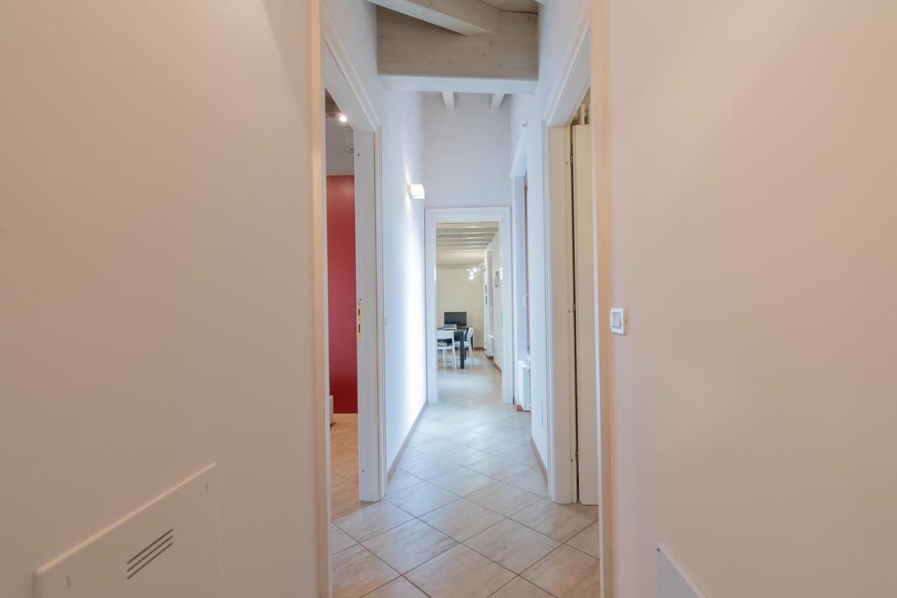 Trilocale Rua Sovera 85 - F&L Aparment Brescia Eksteriør bilde