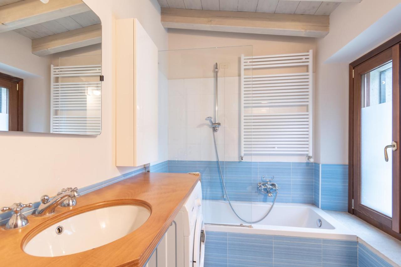 Trilocale Rua Sovera 85 - F&L Aparment Brescia Eksteriør bilde